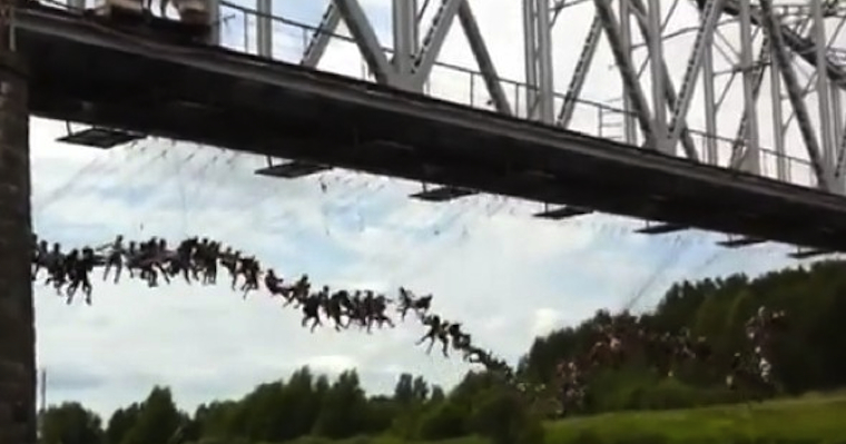 Russian Mass Bungee Jump