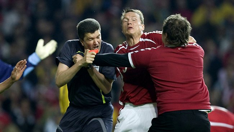 Referee Gets The Absolute Shit Kicked Out Of Him In Argentinian Lower