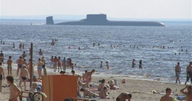 Hilarious Russian Photos - Submarine