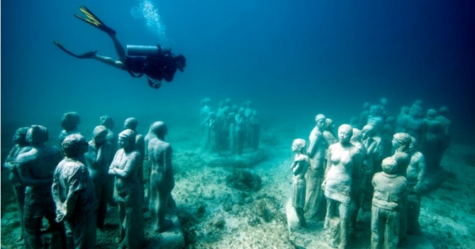 Jason De Caires Taylor - Space Invaders Cancun