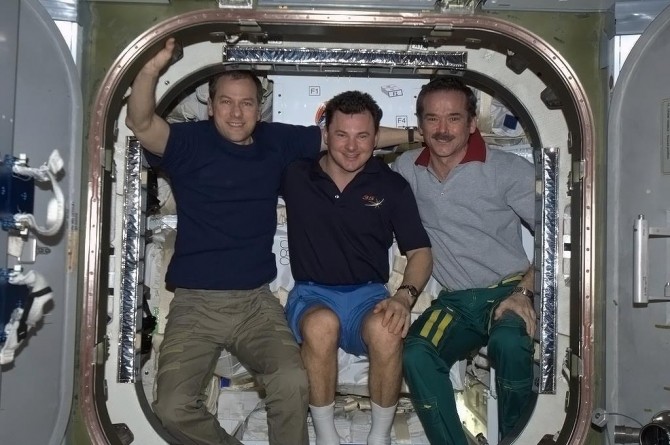 ISS - Tom - Roman - Chris