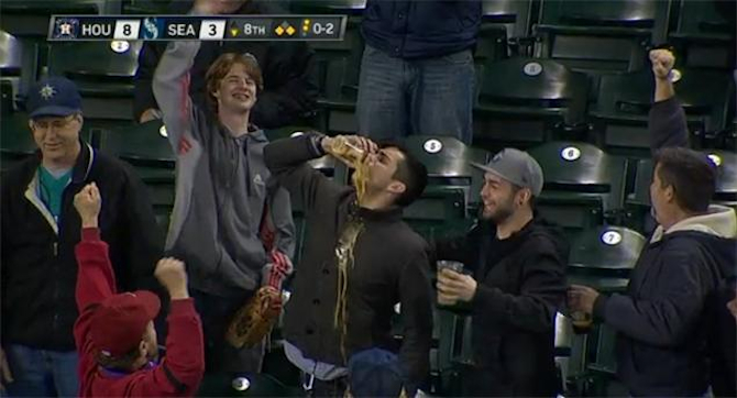 Baseball Fan Catches Baseball In Beer