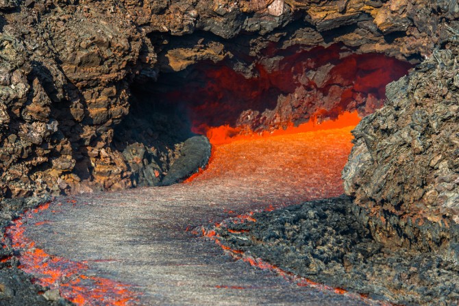 Tolbachic Volcano - Lusika33 - River Cavern Mouth