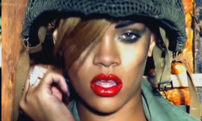 RIHANNA HERPES