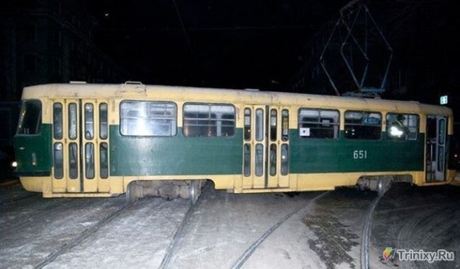 Awesome Photos From Russia With Love - Tram Malfunction