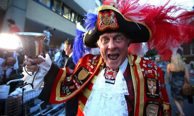 TOWN CRIER
