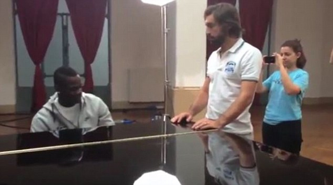 Balotelli Pirlo Piano