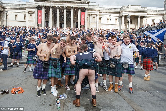 Scots Trafalgar Square 7