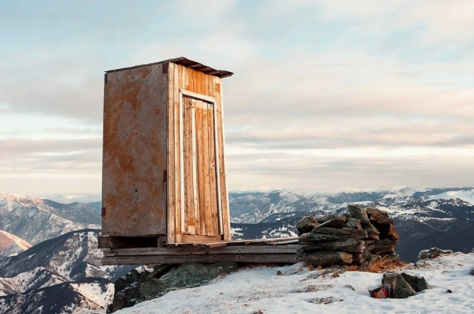 Awesome Photos From Russia With Love - Hight Toilet Kara-Tyurek (the Altai mountains) 2600 meters