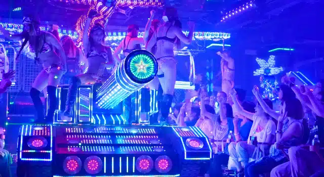 Tokyo Rapture #1: The Robot Restaurant