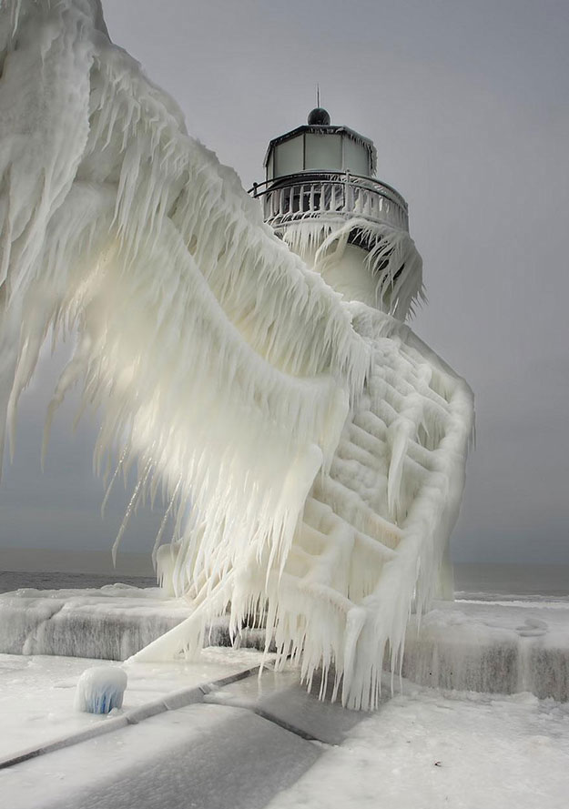 Frozen Lighthouse 7