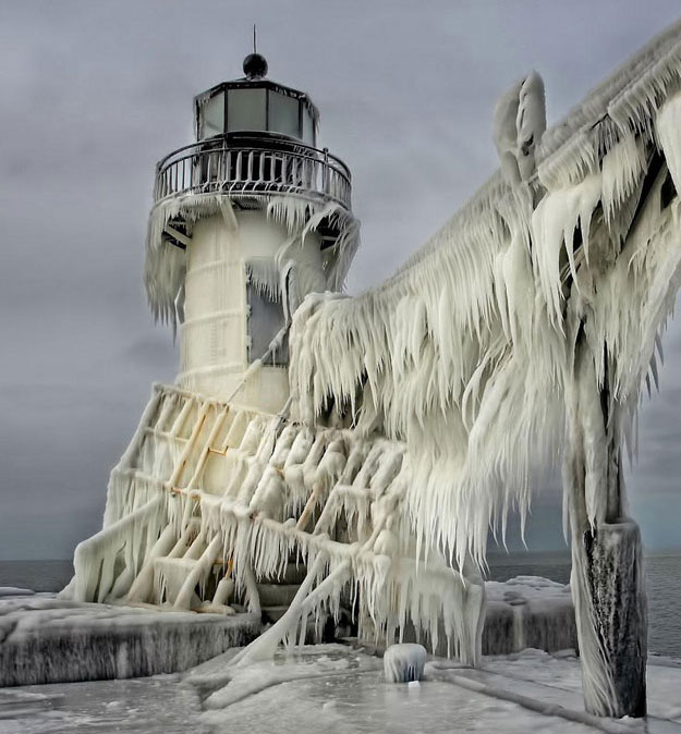 Frozen Lighthouse 8