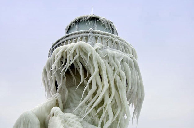 Frozen lighthouse 1