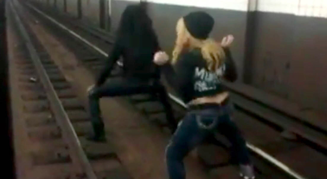 Subway Twerking