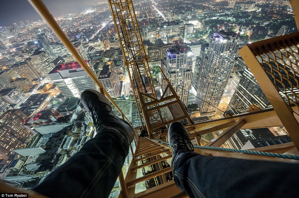 Toronto Rooftopping 11