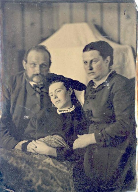 Victorian Death Photos - Momento Mori - Daughter 2