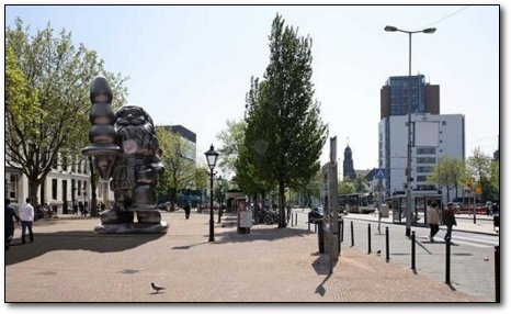 Weird Distrbing Statues - Rotterdam Father Christmas Butt Plug