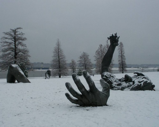 Weird Distrbing Statues - Washington, The Awakening