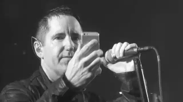 Trent Reznor Of Nine Inch Nails Facetimes Dying Fan During Concert