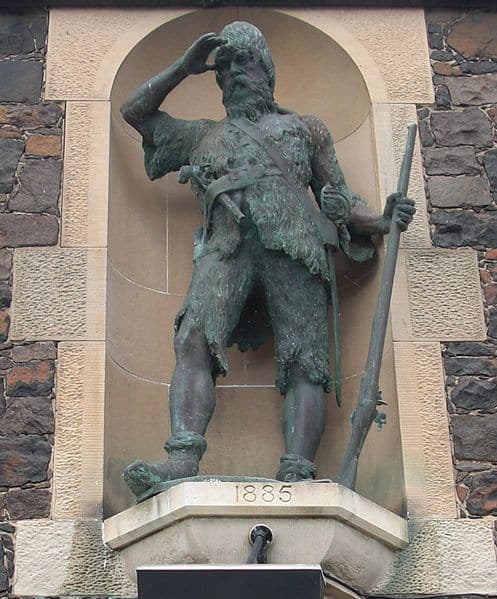 Alexander Selkirk - Statue