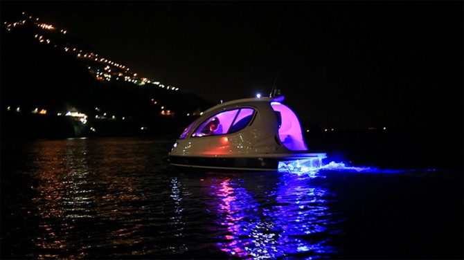 Smallest weirdest stuff - Yacht - Jet Capsule 2