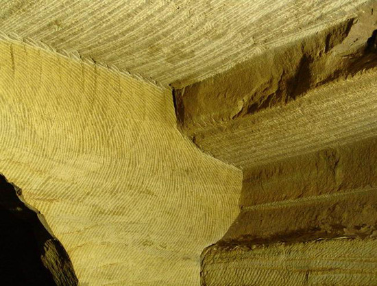 Longyou Grotto - Cave Complex - chisel patterns 2