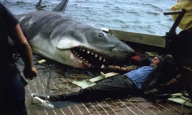 20 Awesome Moments From Behind The Scenes Of Major Films