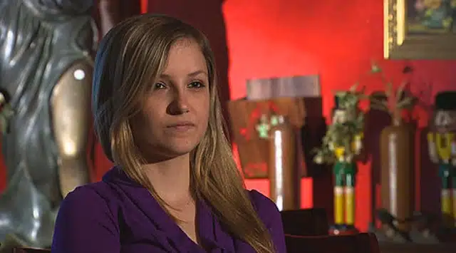 Restaurant Owner Sells Business To Try Save Teenage Waitress With Brain Tumour