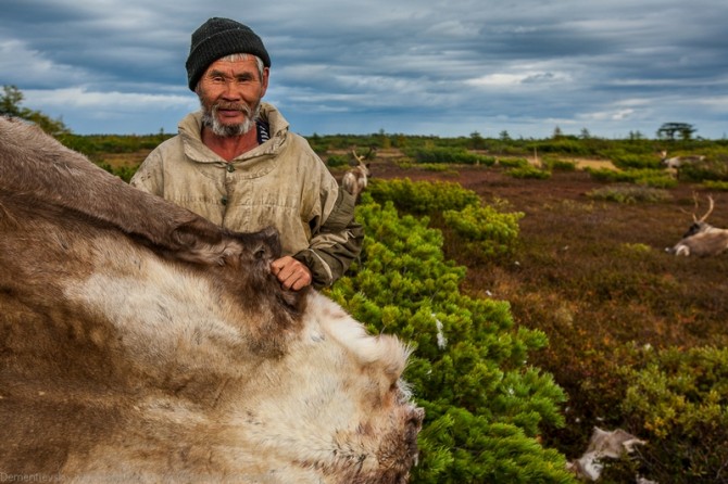 Amazing Pictures From Russia - Sakhalin - Nivkhs people bears