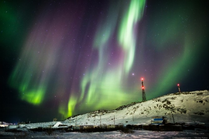 Amazing Pictures From Russia - Teriberka northern lights 2