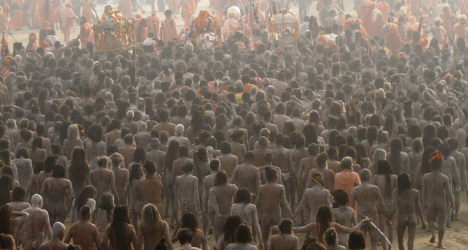 Kumbh Mela - Naked Hindu holy men