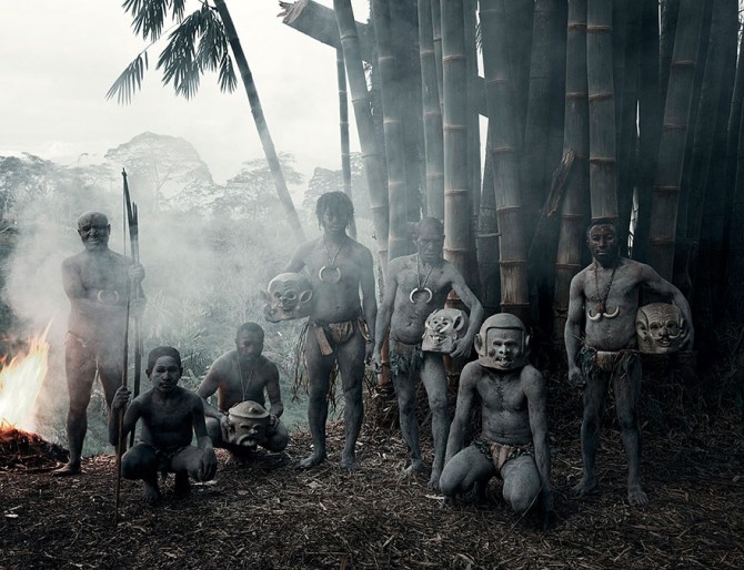 Tribes Before They Pass Away Jimmy Nelson - Asaro, Indonesia and Papua New Guinea 2