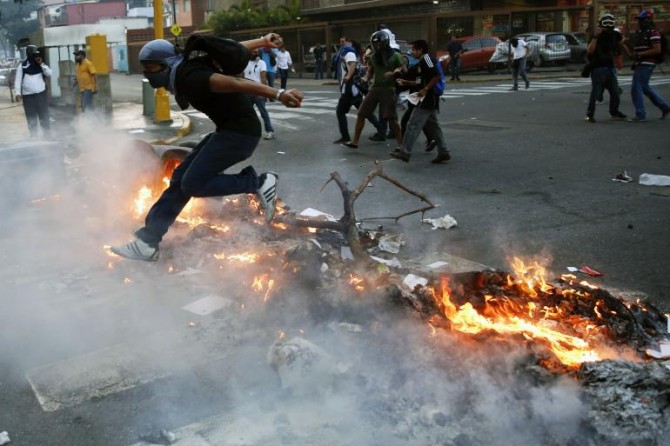 Venezuelan Riots 13