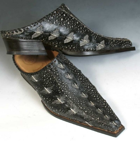 Awesome Photos From Russia With Love - fish skins shoes 2