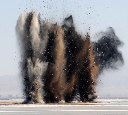 China Bomb Yellow River Explosions