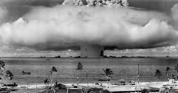 Darwin Awards - nuclear explosion