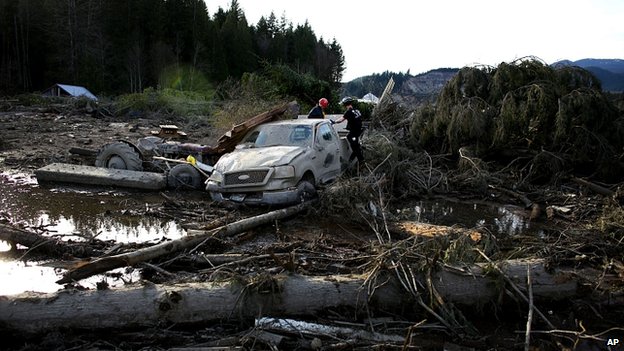 Mudslide - Snohomish County - Oso - rescue