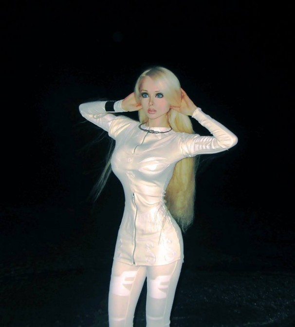 Valeriya Lukyanova - Barbie - Breatharianism