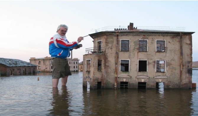 Awesome Phots Russia With Love - flooded town 2