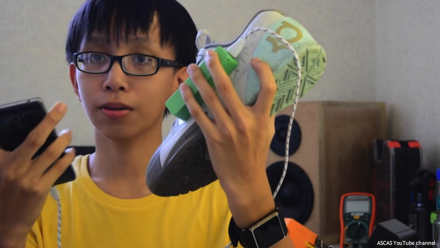 Filipino Teenager Invents Shoe That Charges Phone