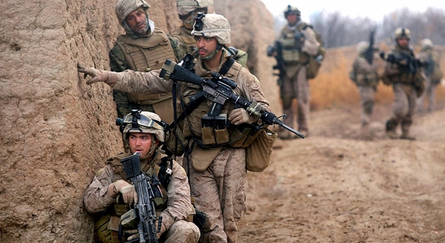 American Troops Overseas - desert warfare