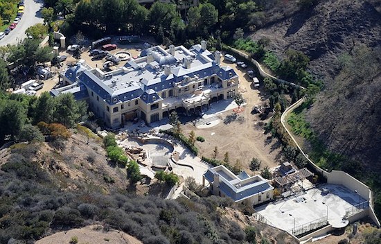 Mark Wahlberg Dream House 11