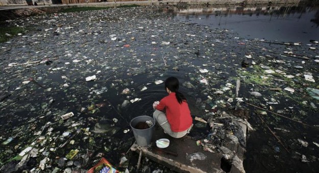 China Pollution Images - black water 3