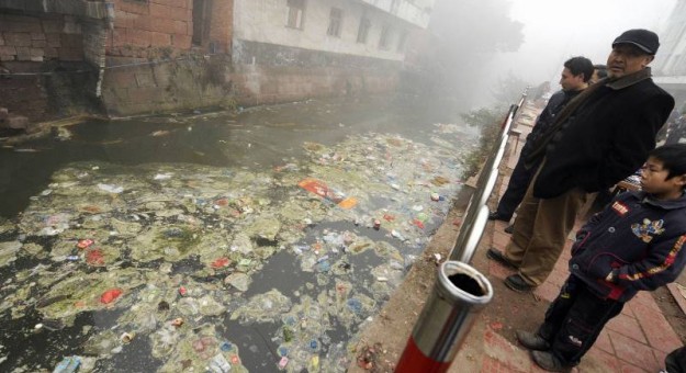 China Pollution Images - polluted water