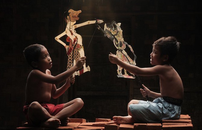 Herman Damar Indonesia - puppetry