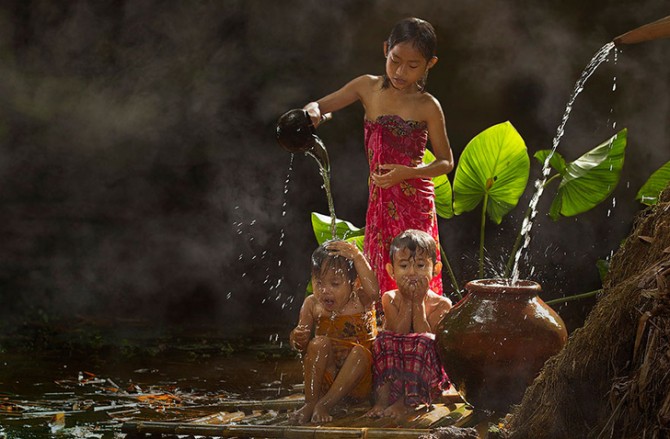 Herman Damar Indonesia - shower