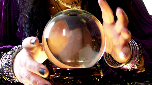 How To BE A Psychic - Crystal Ball