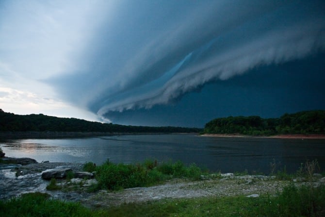 Incredible Cloud Formations - Shelf Cloud