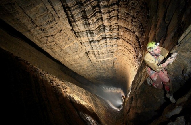 Krubera Cave - Georgia - drop