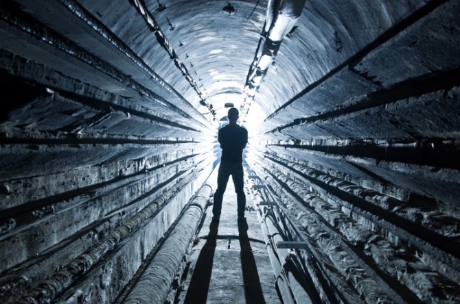 Place Hacking - Urban Explorer - EDF Tunnels, Paris France